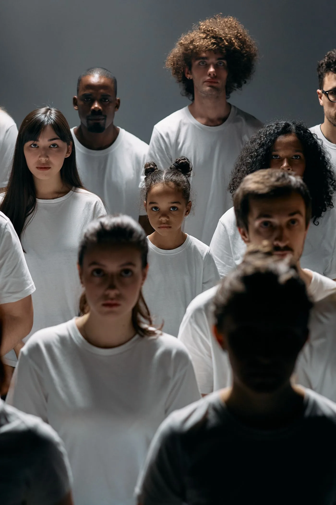 A diverse group of people of different ethnicities